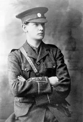 Michael Collins (1890-1922) in der Uniform der Irisch-Republikanischen Armee, ca. 1916